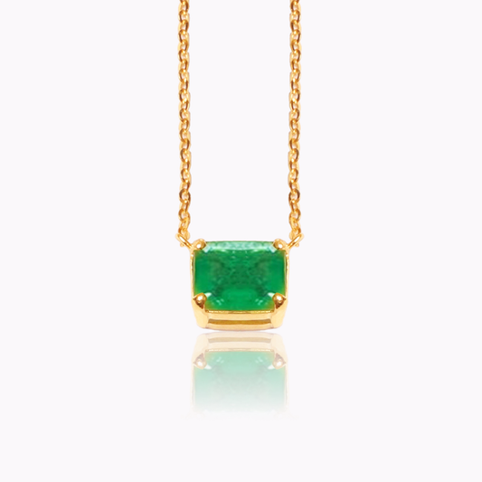 AMOUR Emerald Necklace with Prong set