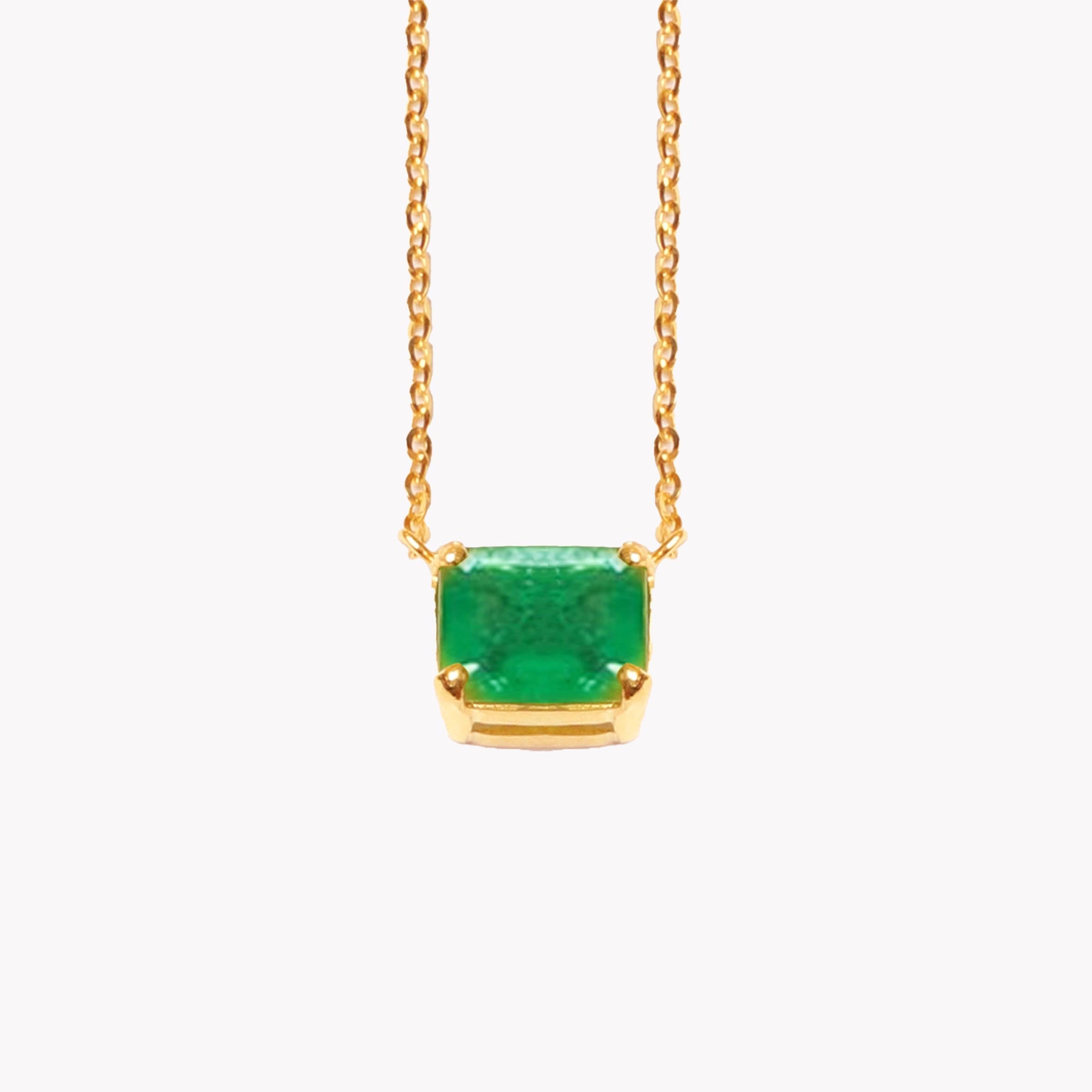 AMOUR Emerald Necklace with Prong set
