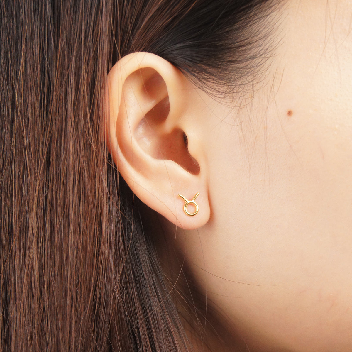 TAURUS - ZODIAC SIGN 18K GOLD EARRINGS