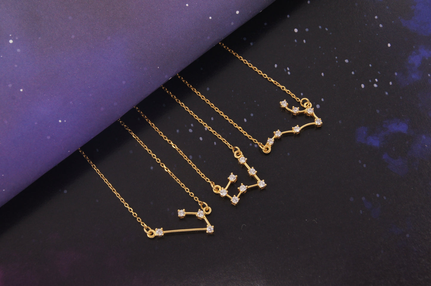 PISCES - CONSTELLATION 18K GOLD NECKLACE